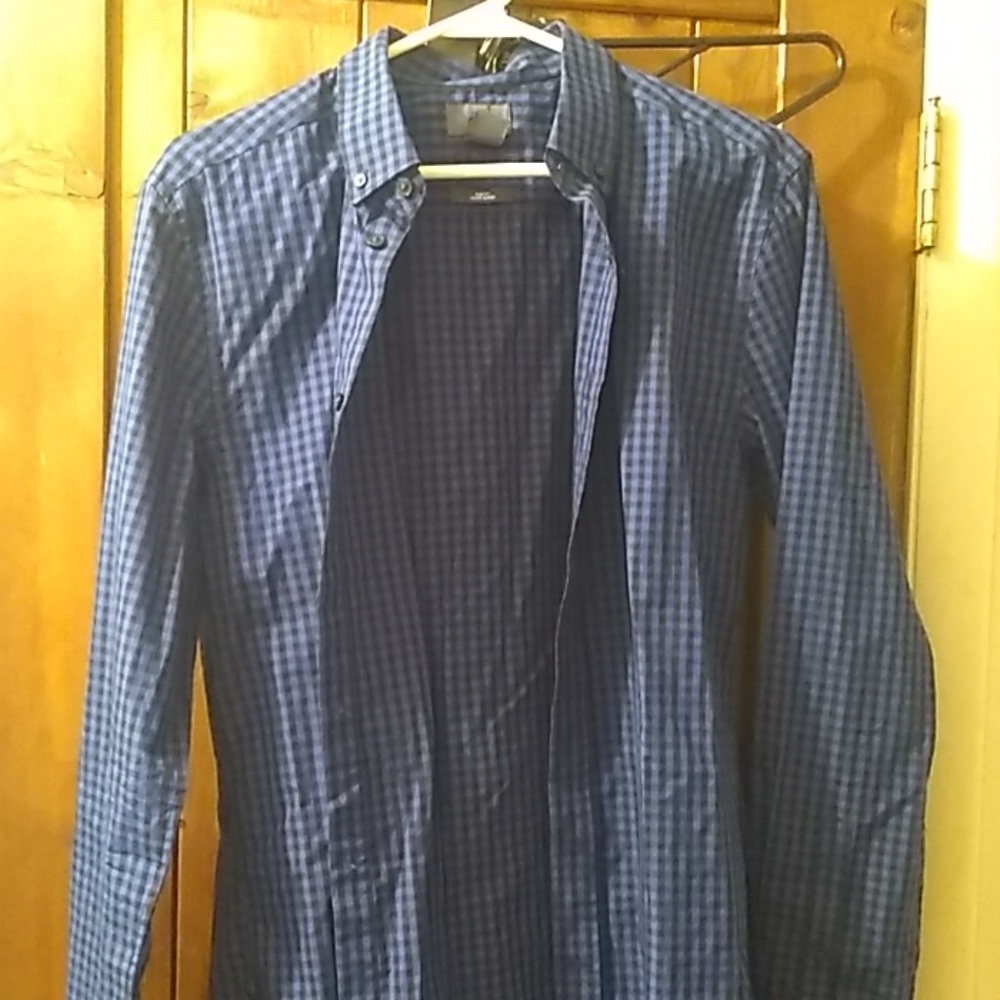 H&M long sleeve button down shirt